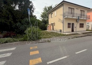 PHOTO-2026-06-22-10-09-14 3 - Villa Via Roma 96, Canaro - foto 4