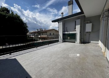 Terrazza abitabile - Appartamento Via Pascoli 1, Quinto Vicentino - foto 11