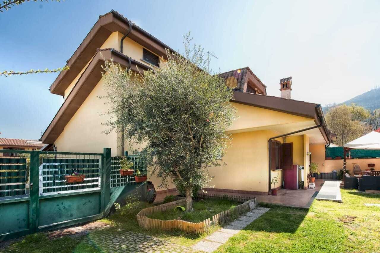 WhatsApp Image 2026-04-16 at 09.20.58.jpeg - Three-family Villa Via delle Calcare 40, Rocca di Papa - photo 2