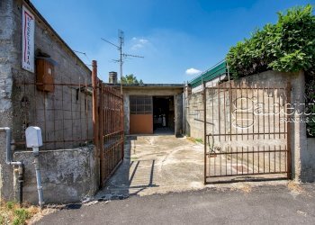 esterno - Box Via Monte Rosa, Pogliano Milanese - foto 2