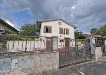 WhatsApp Image 2026-06-22 at 21.05.08 - Villa Via Giacomo Matteotti 6, Montecastrilli - foto 9
