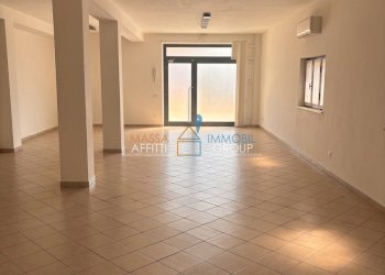 IMG_0727 - Office Viale XX Settembre 187, hamlet Avenza, Carrara - photo 1