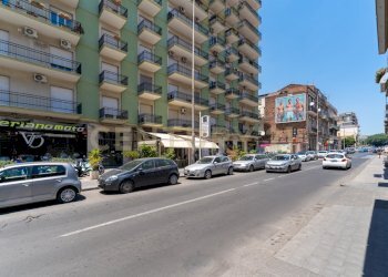 Via M.R.Imbriani 181 (4) - Apartment Via Matteo Renato Imbriani 181, Catania - photo 4