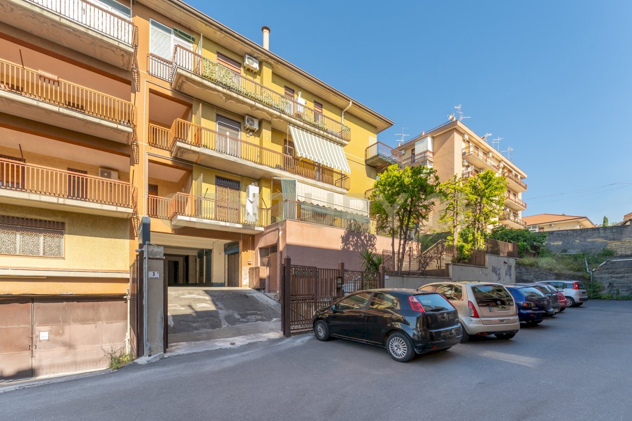 Via Jacopo Vignerio 5 ct (1).jpg - Four-room apartment Via Jacopo Vignerio 5, Catania - photo 1