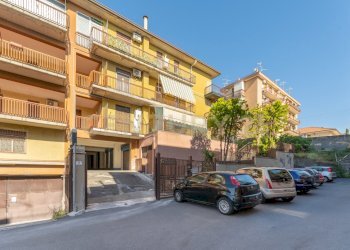Via Jacopo Vignerio 5 ct (1).jpg - Four-room apartment Via Jacopo Vignerio 5, Catania - photo 1