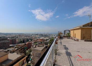 9.5 TERRAZZO - Appartamento Via Sant'Alberto 61A, Genova (zona Sestri Ponente) - foto 1