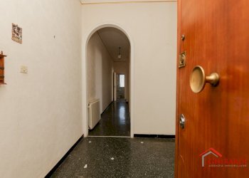 1.0 INGRESSO - Appartamento Via Sant'Alberto 61A, Genova (zona Sestri Ponente) - foto 2