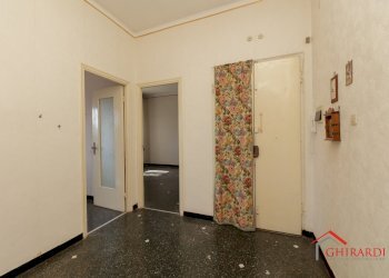 1.2 INGRESSO - Appartamento Via Sant'Alberto 61A, Genova (zona Sestri Ponente) - foto 4