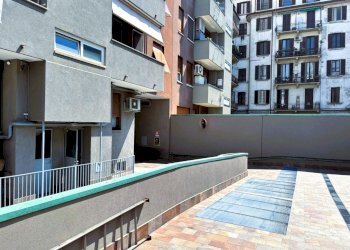Ingresso - Box Via Benedetto Marcello 5, Milano (neighborhood Centrale) - photo 2
