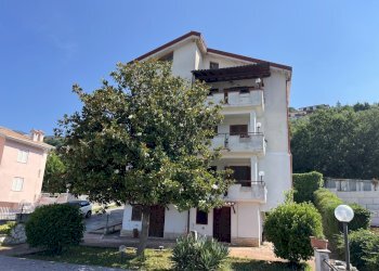 IMG_4225 - Appartamento Via Cisterna Antica, Fiuggi - foto 1
