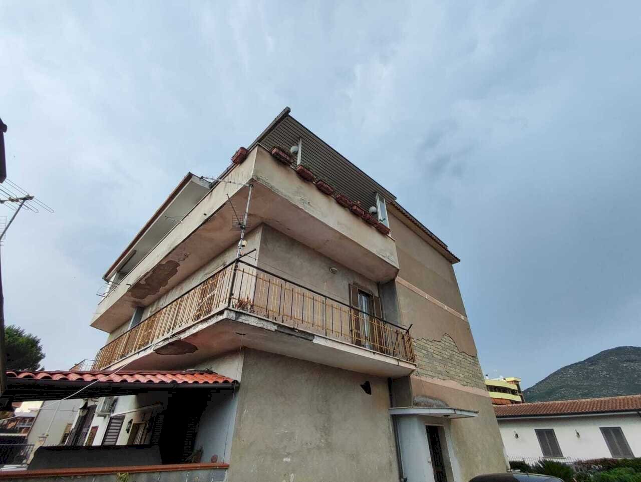 WhatsApp Image 2026-06-20 at 10.08.15 - Four-room apartment Via Campolimpido 19, Tivoli - photo 1