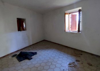 Rustic Borgata Terbus, Gambasca - photo 8