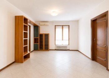 Three-room apartment Alba - photo 6
