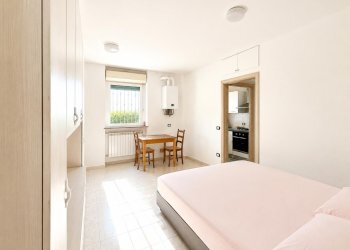 One-room apartment Alessandria - photo 2