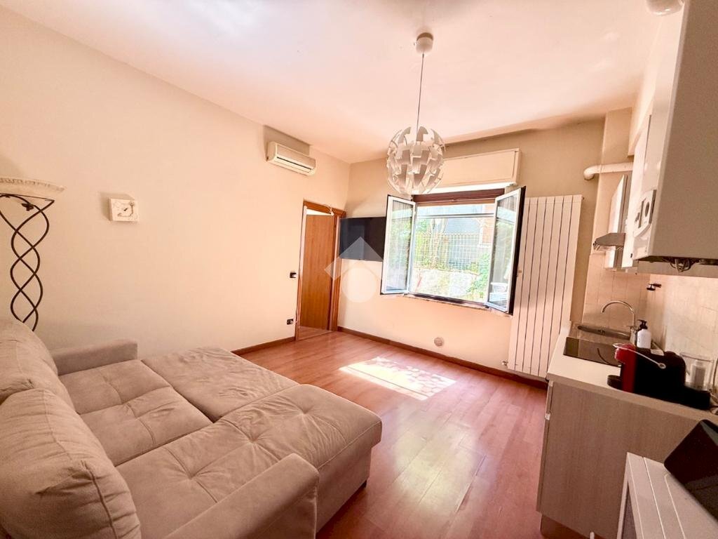 Two-room apartment Via Filippo Gentile, Albissola Marina - photo 3