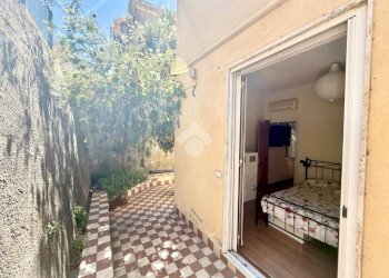 Two-room apartment Via Filippo Gentile, Albissola Marina - photo 18