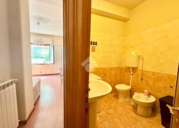Two-room apartment Via Filippo Gentile, Albissola Marina - photo 24