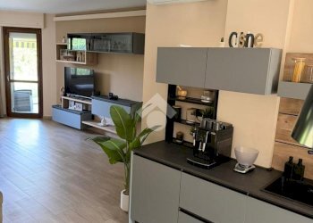 Four-room apartment Via Volta, Beinasco - photo 6