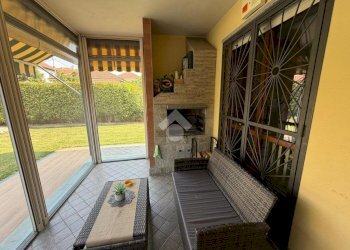 Four-room apartment Via Volta, Beinasco - photo 9