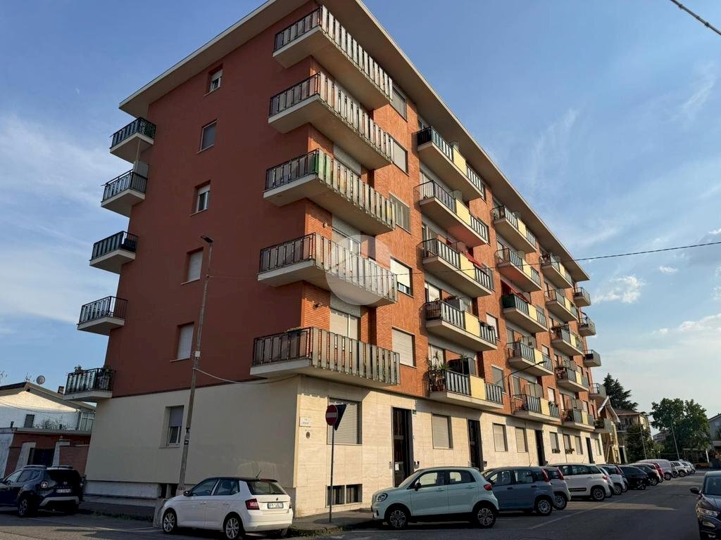 Three-room apartment Via Mincio, Settimo Torinese - photo 1