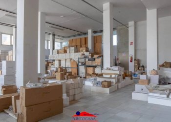 Shop Via Caduti sul Don, 50, Villar San Costanzo - photo 14