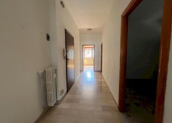 Four-room apartment Banchette - photo 2