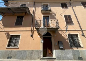 Four-room apartment Via Giacomo Matteotti, Bagnolo Piemonte - photo 1