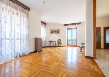 Four-room apartment Corso palmiro togliatti, Collegno - photo 2