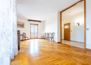 Four-room apartment Corso palmiro togliatti, Collegno - photo 3