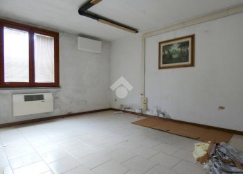 Independent house Via Augera, Cadelbosco di Sopra - photo 9