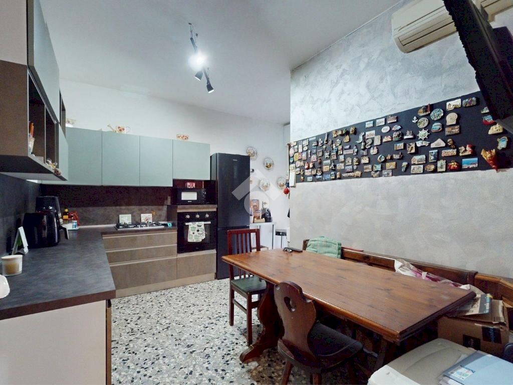 Three-room apartment Via Benedetto Gennari, Cento - photo 1