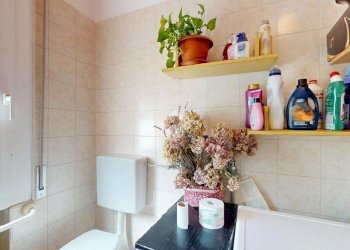 Three-room apartment Via Benedetto Gennari, Cento - photo 32