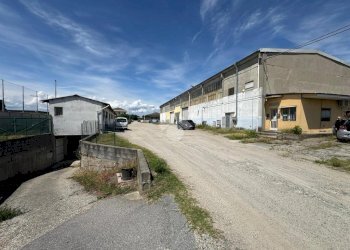 Capannone Strada Montebianco, Cameri - foto 6