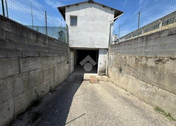 Capannone Strada Montebianco, Cameri - foto 10