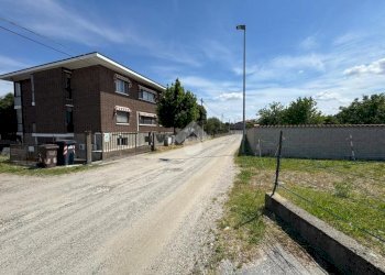 Capannone Strada Montebianco, Cameri - foto 13