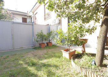 Rustic Via Pastrengo, Cerro Maggiore - photo 1
