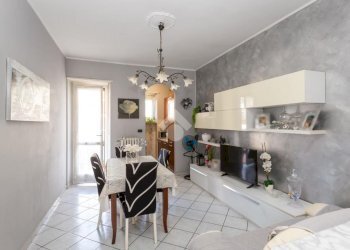 Trilocale Via Vistrorio, Torino (zona Rebaudengo) - foto 1