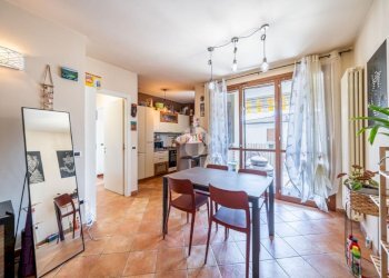 Three-room apartment Via Nello Ponzi, Lesignano de' Bagni - photo 4