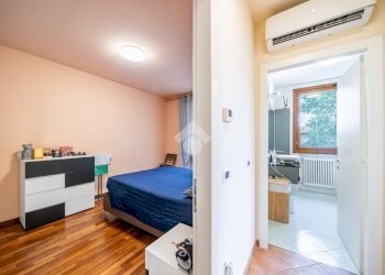 Three-room apartment Via Nello Ponzi, Lesignano de' Bagni - photo 9