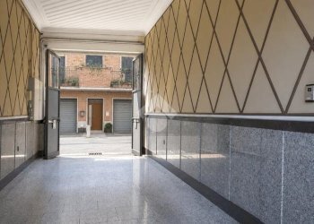 Four-room apartment Via Alessandro Manzoni, Cusano Milanino - photo 13