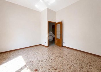 Four-room apartment Via Alessandro Manzoni, Cusano Milanino - photo 33