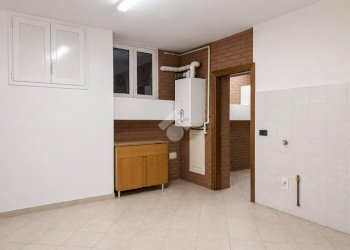 Four-room apartment Via Alessandro Manzoni, Cusano Milanino - photo 36