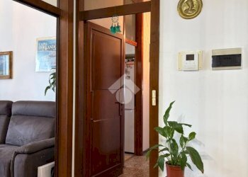 Three-room apartment Via Enrico Falck, Milano (neighborhood Gallaratese) - photo 15