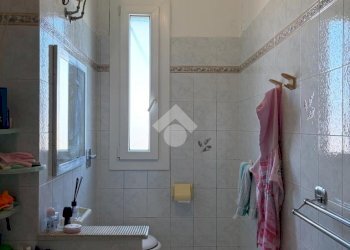 Three-room apartment Via Enrico Falck, Milano (neighborhood Gallaratese) - photo 24