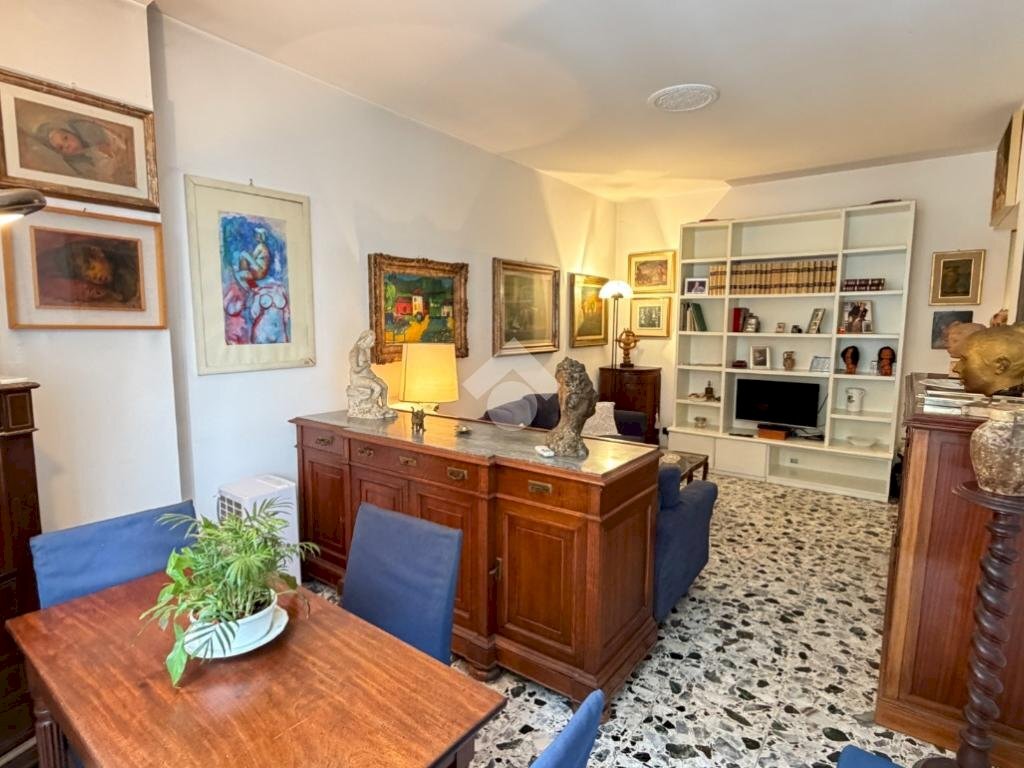 Two-room apartment Largo Tel Aviv, Milano (neighborhood Cimiano) - photo 2