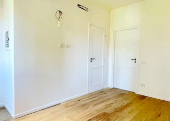 Two-room apartment via Giambellino 80, Milano (neighborhood Giambellino) - photo 4