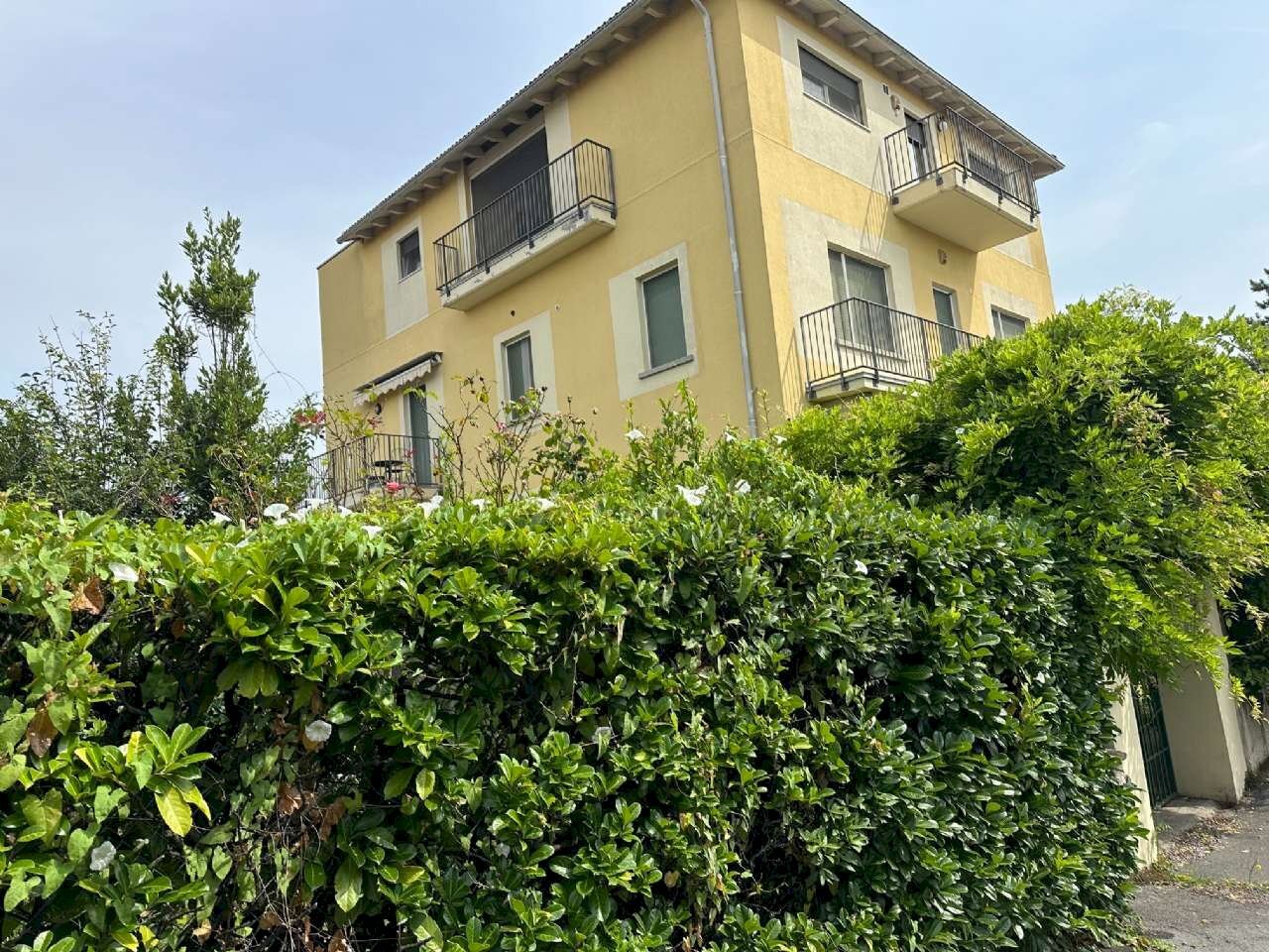 Three-room apartment via DELLE ROSE 26, Milano (neighborhood Lorenteggio) - photo 1