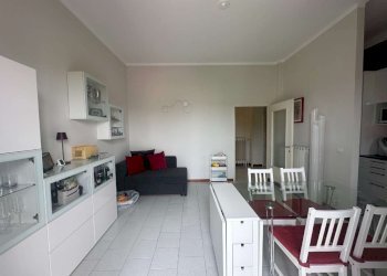 Three-room apartment via DELLE ROSE 26, Milano (neighborhood Lorenteggio) - photo 3