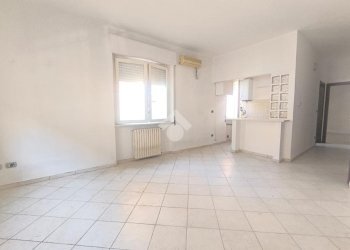 Two-room apartment Via Giovanni Scazzola, Alessandria - photo 4