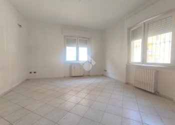 Two-room apartment Via Giovanni Scazzola, Alessandria - photo 6